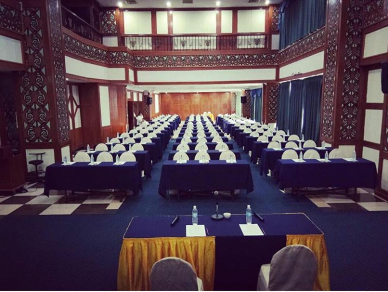 Purnama Hotel Limbang Exterior foto